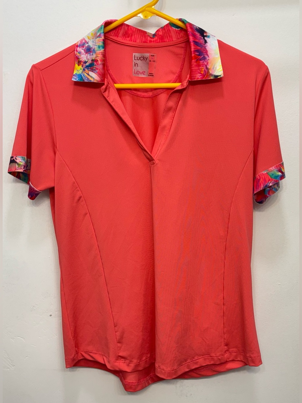 Lucky in Love Coral Golf Polo with Tropical Floral Trim Women’s Medium 8-10 NWOT